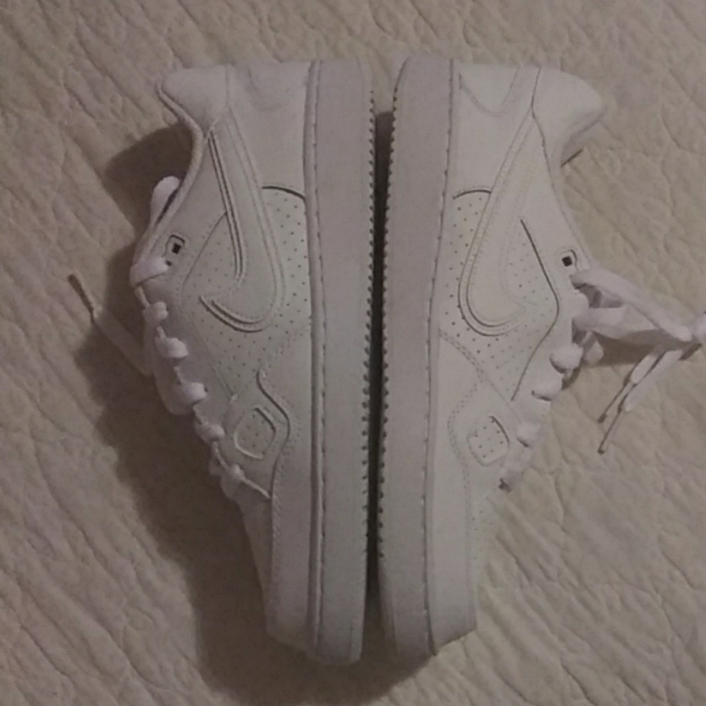 New Boys size Nike Air Force 1 - Picture 8 of 8